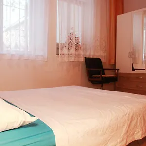 https://raos-iva.hotels-in-trogir.com
